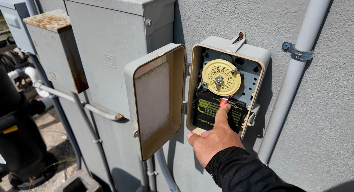 Pool Filter Cleaning & Replacement in Casas Adobes, AZ